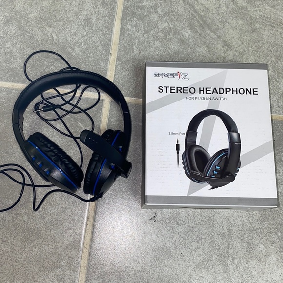 Other - Gamefitz stereo headphones